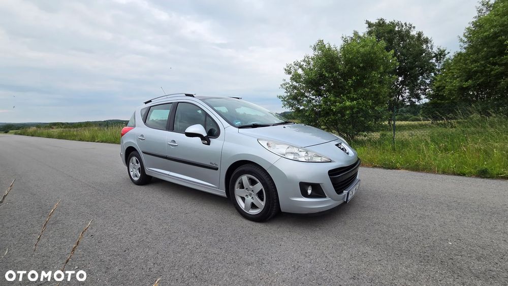 Peugeot 207 95 VTi Urban Style - 1