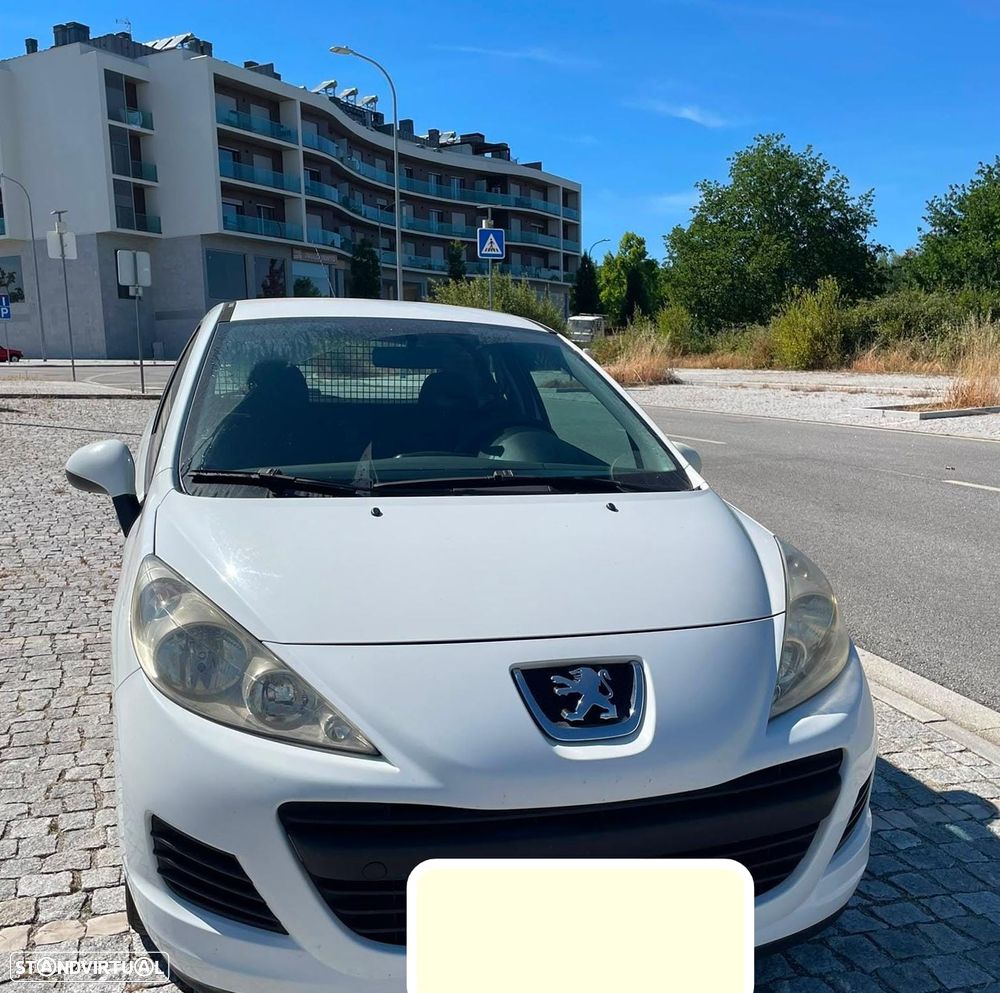 Peugeot 207 1.4 HDi Urban - 1
