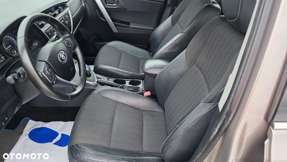 Toyota Auris - 18