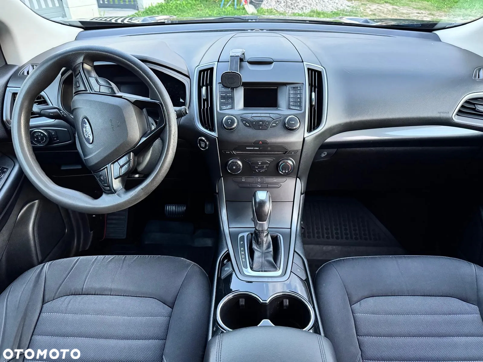 Ford Edge - 8
