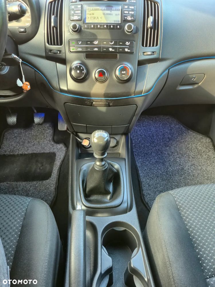 Hyundai i30 1.4 Base - 23