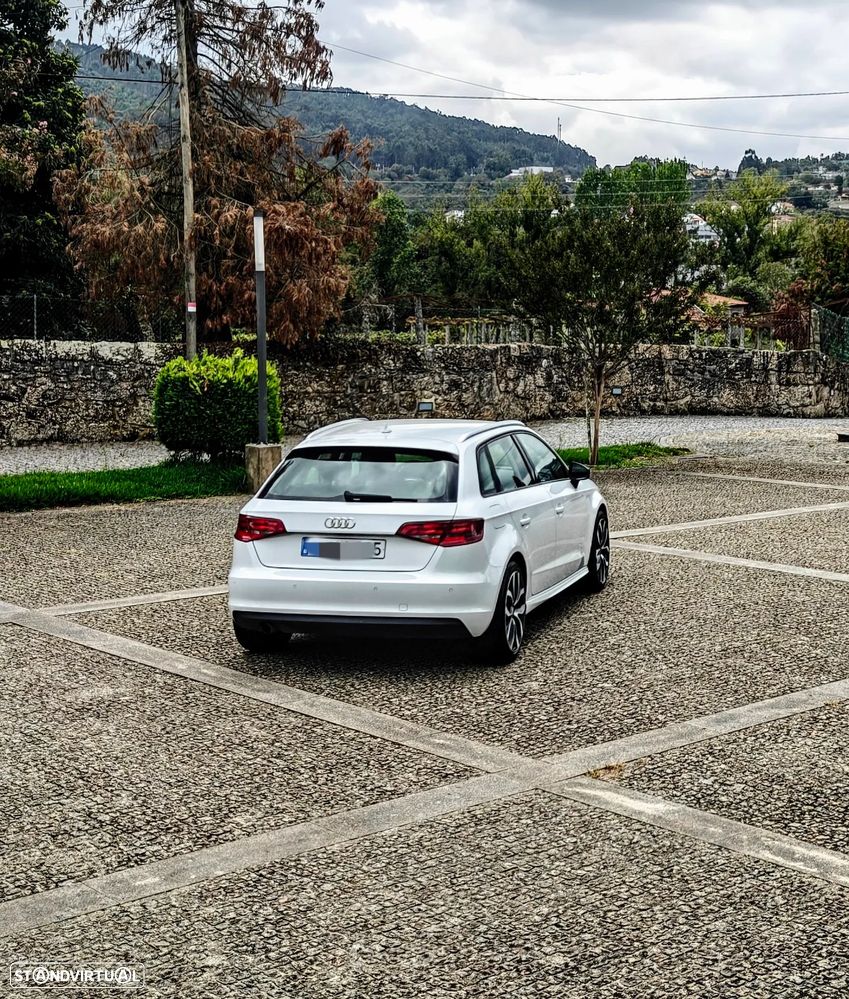 Audi A3 Sportback 1.6 TDI S-line - 13