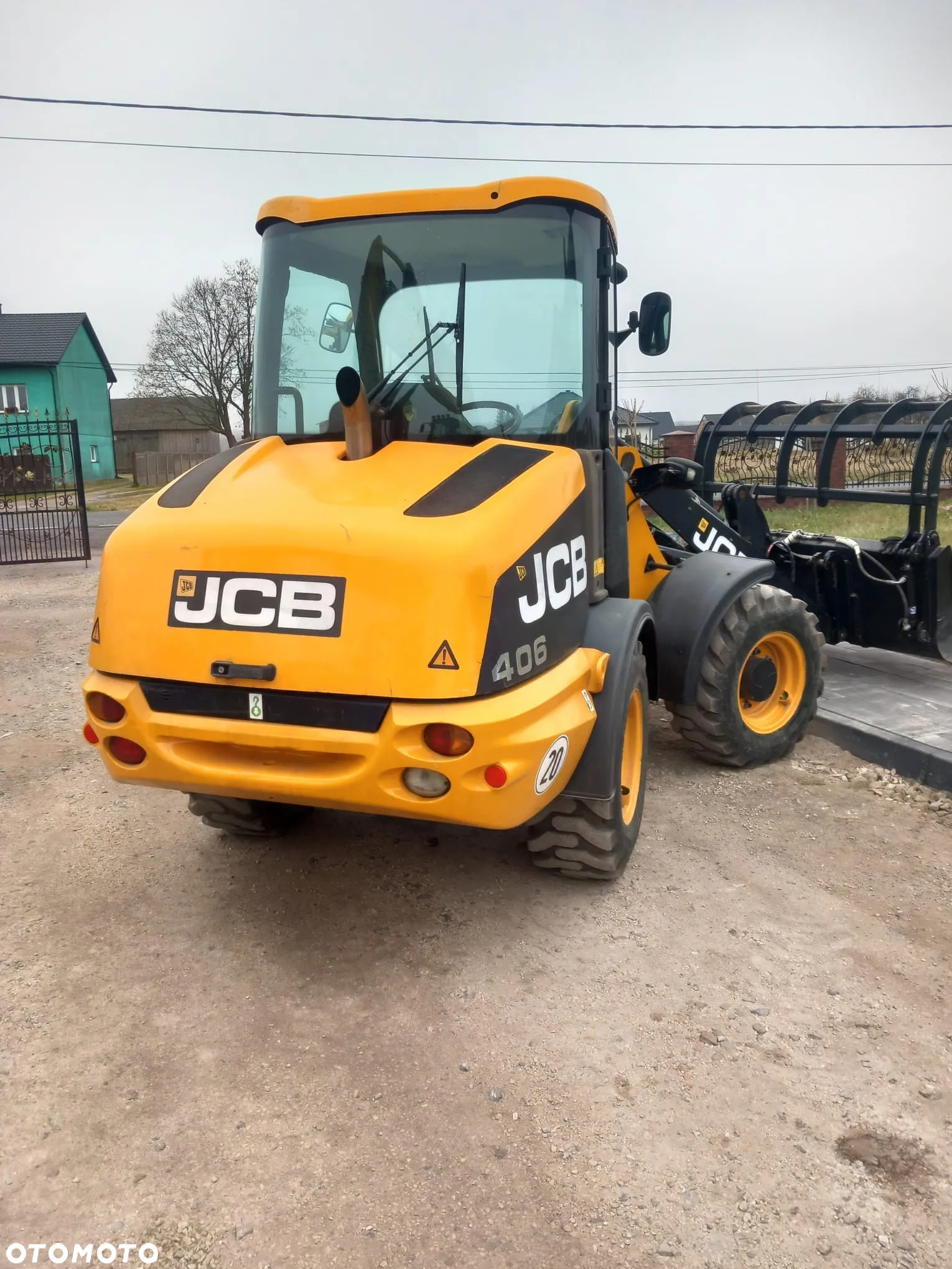 JCB 406 - 4