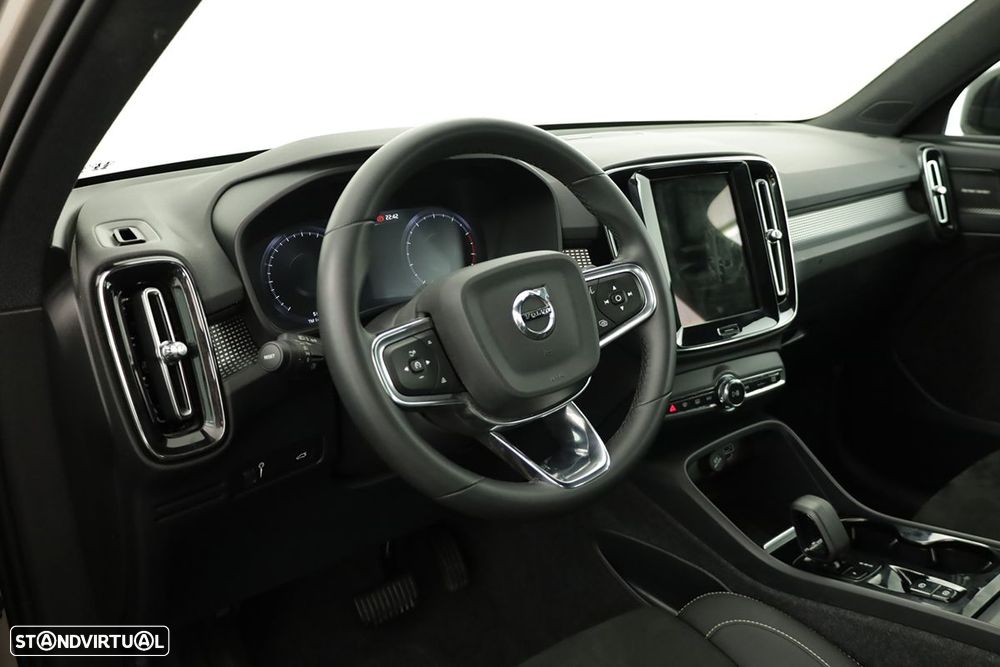 Volvo XC 40 1.5 T2 Plus Dark Auto - 6