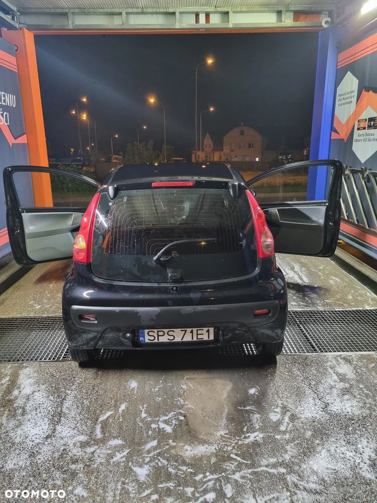 Peugeot 107 1.0 Trendy - 2