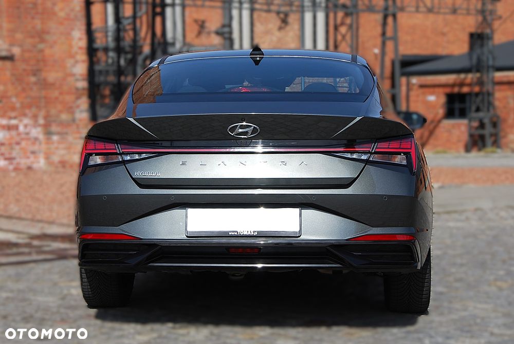 Hyundai Elantra 1.6 Smart - 20