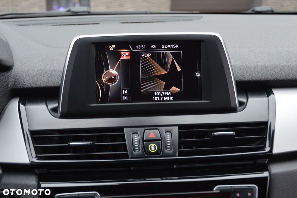 BMW Seria 2 216d Advantage - 28