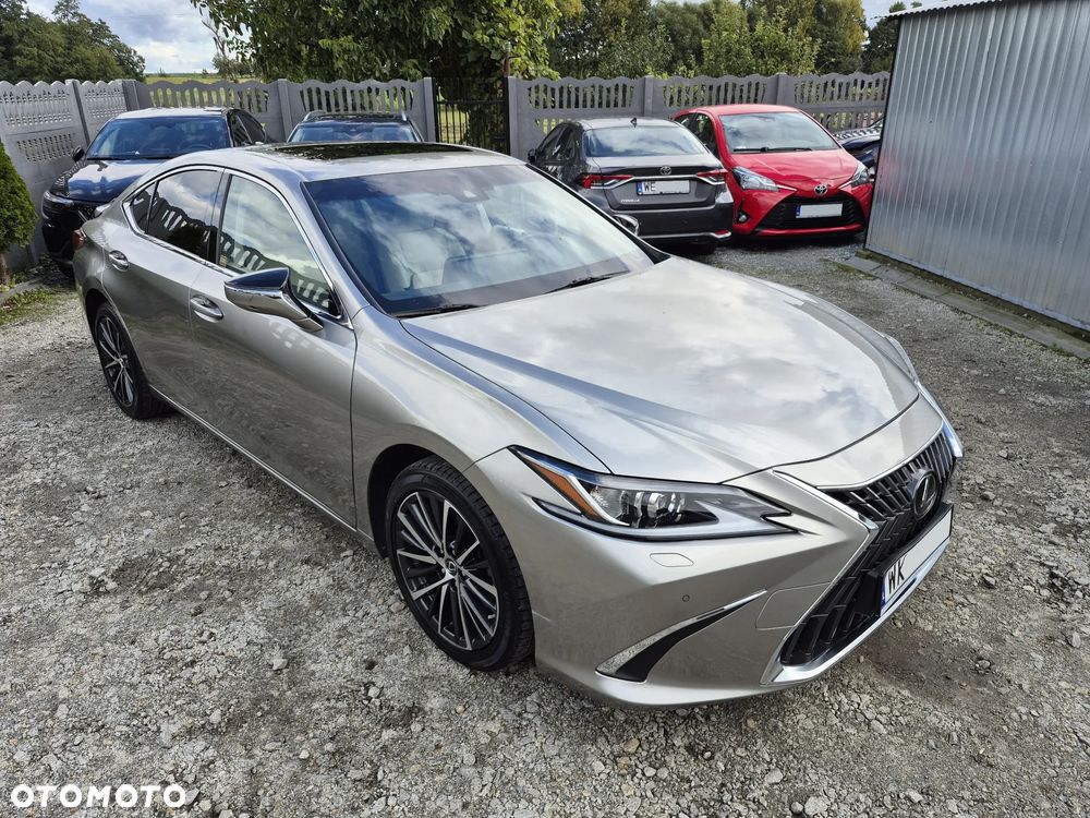 Lexus Es