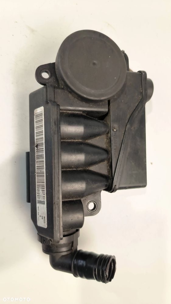 Separator oleju odma Audi A8 d3 4.2 fsi 079103464F - 4