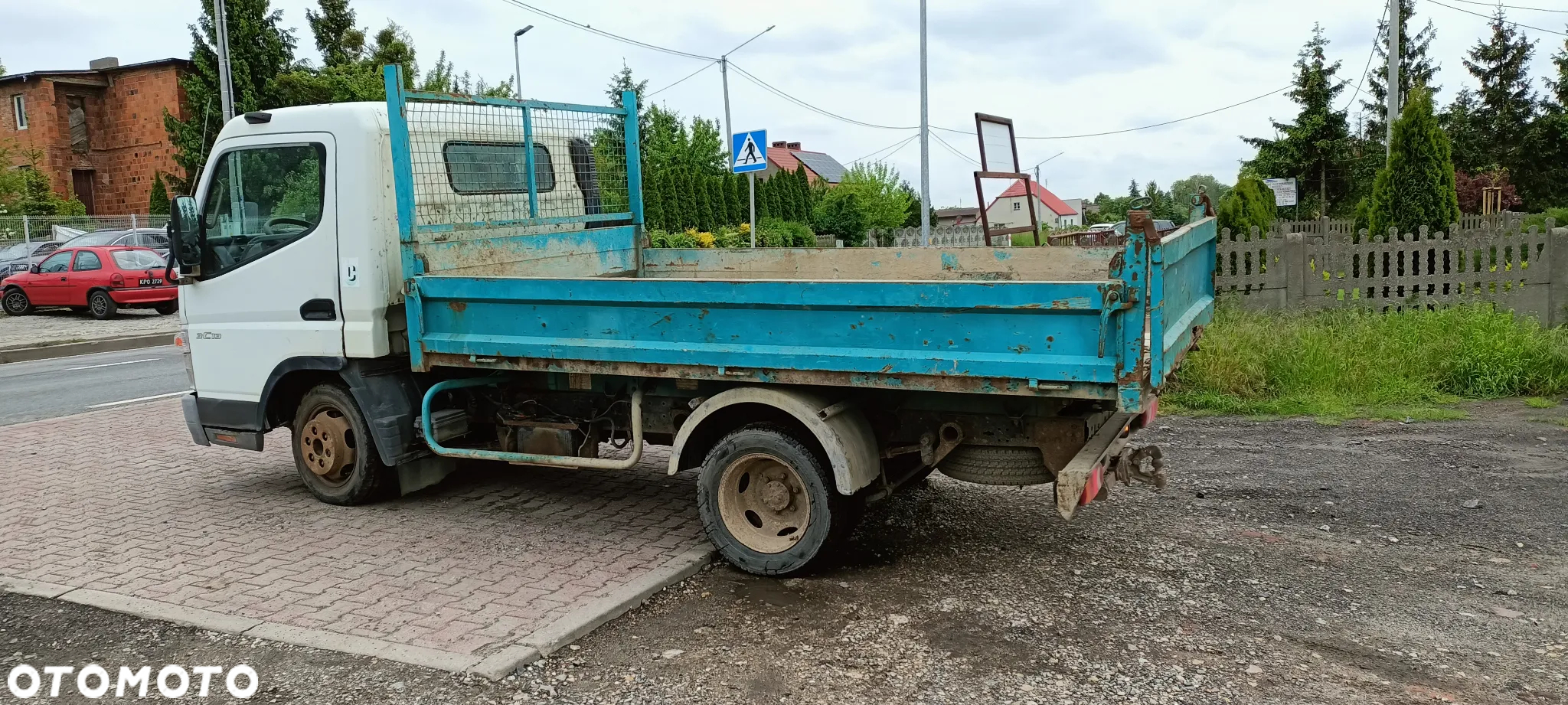Mitsubishi Fuso CANTER - 11