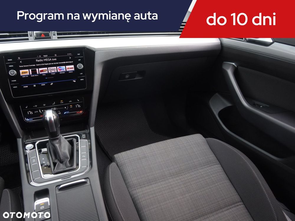 Volkswagen Passat Variant - 10