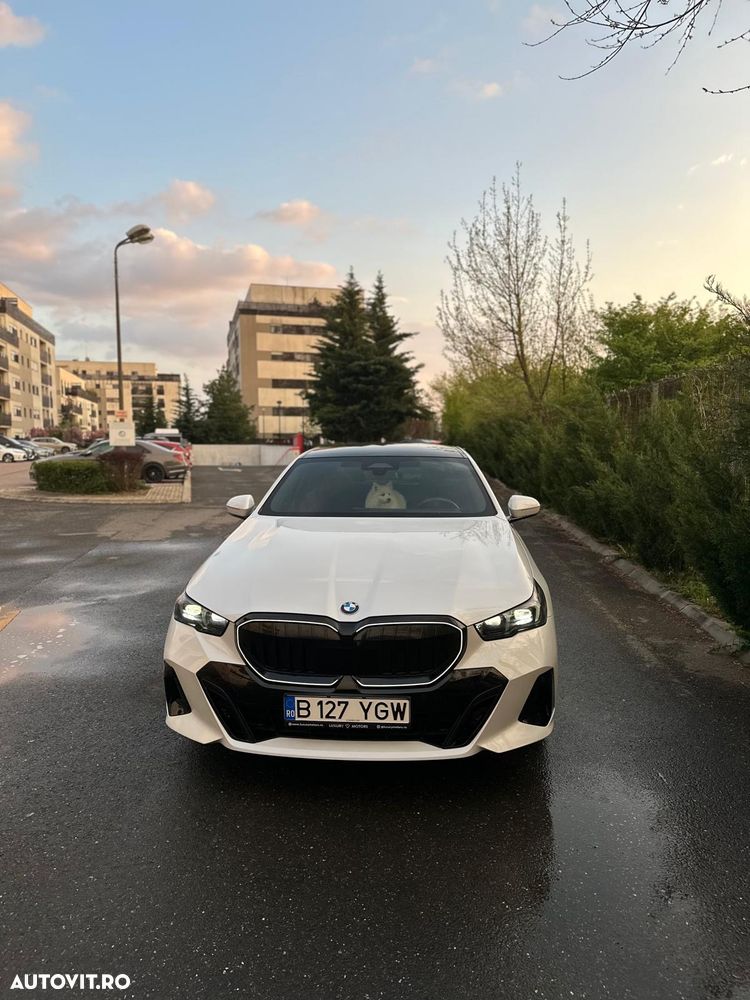 BMW Seria 5 520i AT MHEV - 6