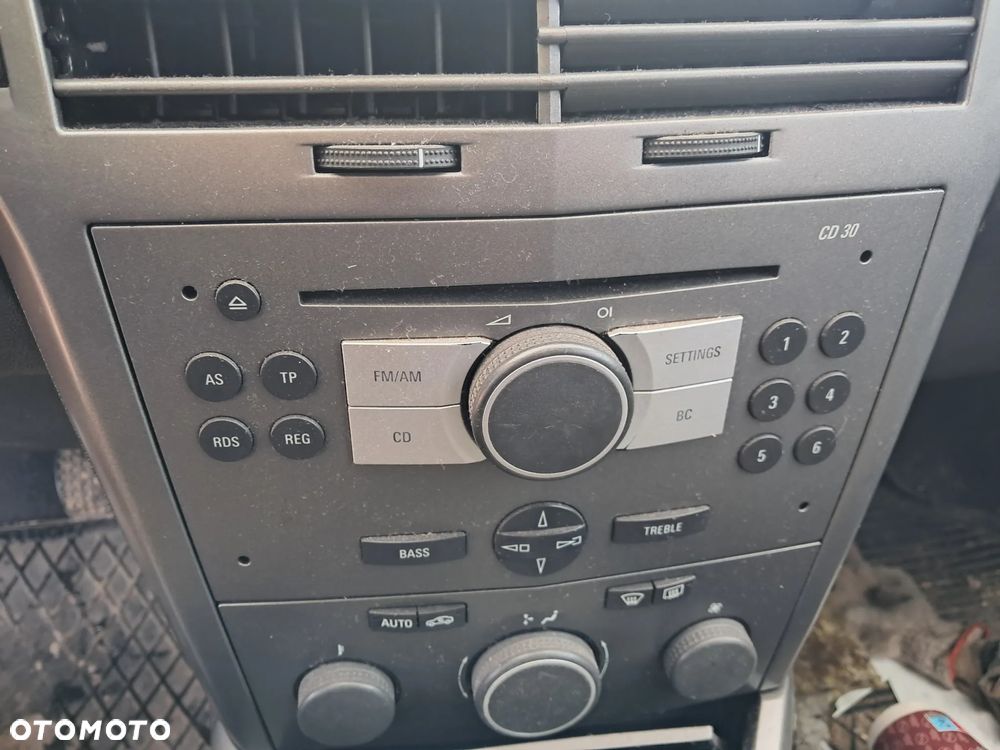 DAWCA CZĘŚCI OPEL ASTRA H KOMBI 2005 1.6 16V Z16XEP KL. Z157 - 11