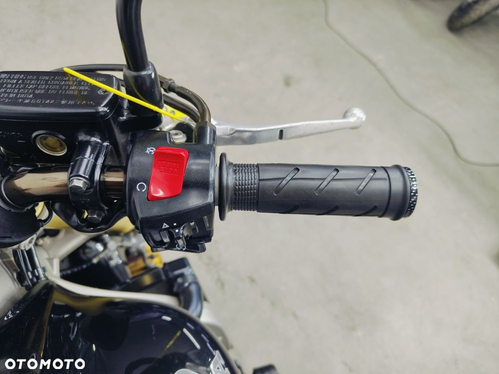 Honda Hornet - 17