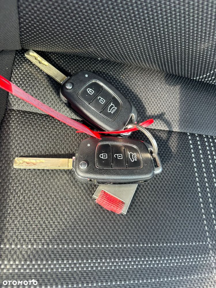 Hyundai i20 1.2 Select - 31