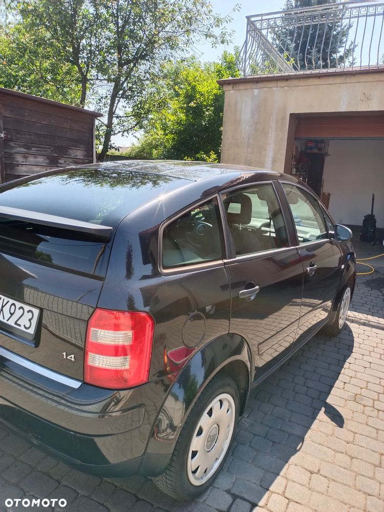 Audi A2 1.4 - 13