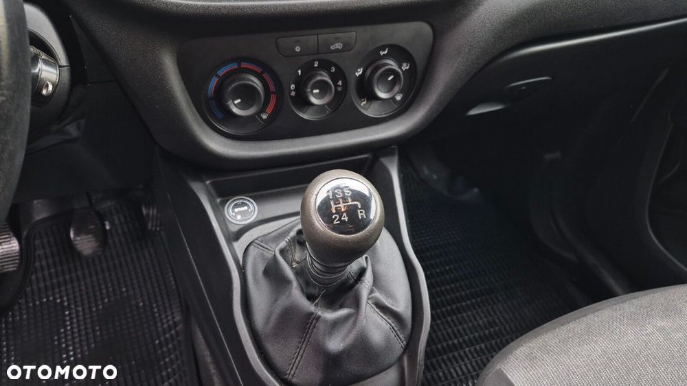 Fiat Doblo Van - 13