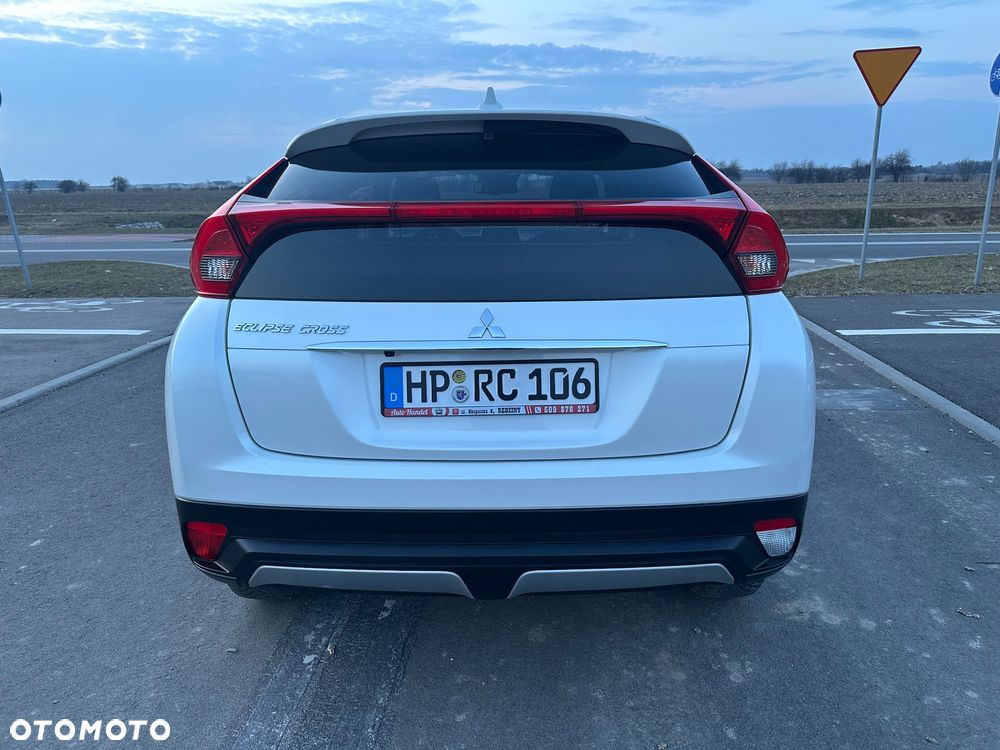 Mitsubishi Eclipse Cross - 5