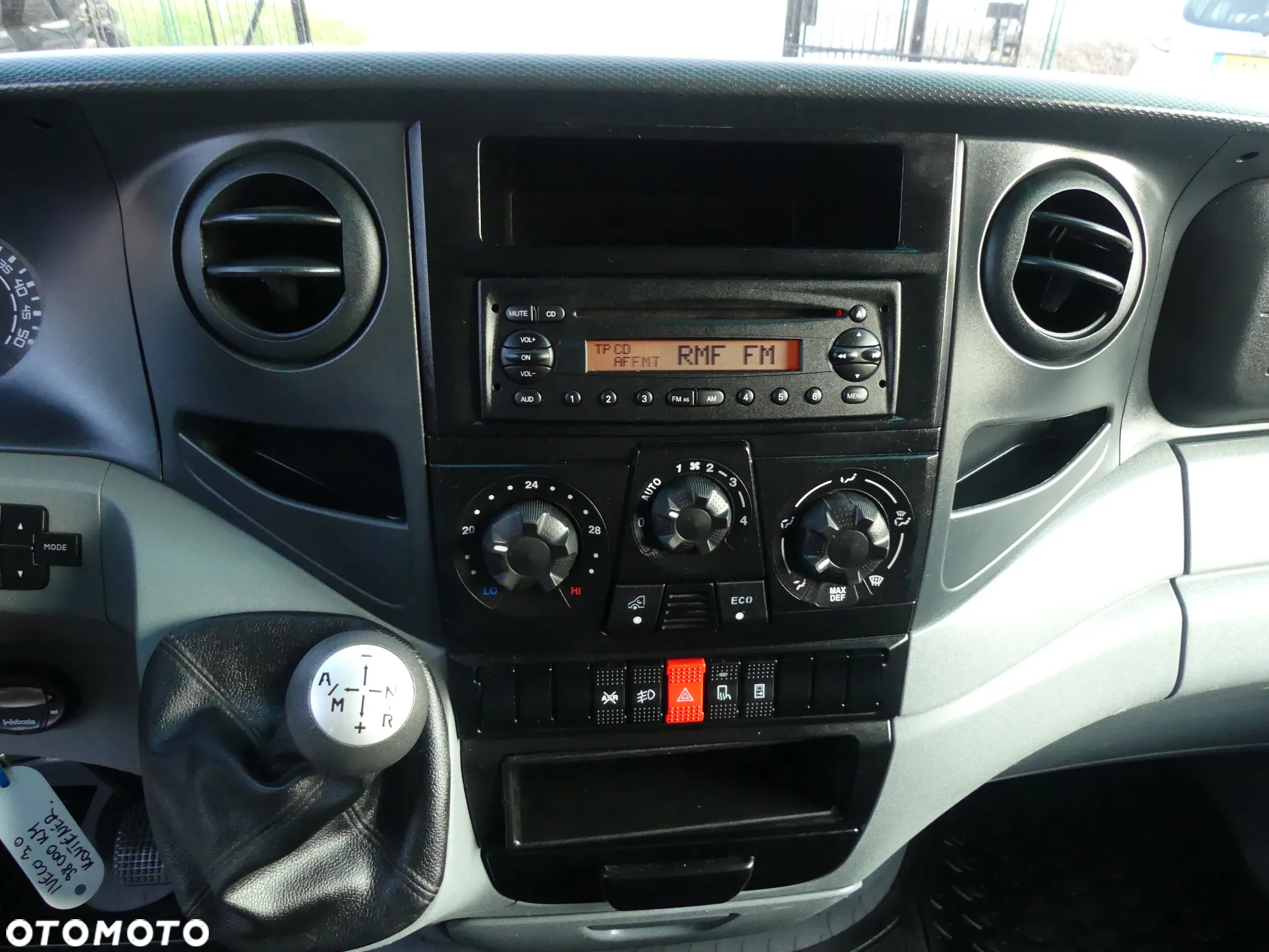Iveco DAILY 35C18 NA BLIŻNIAKU IZOTERMA - 13