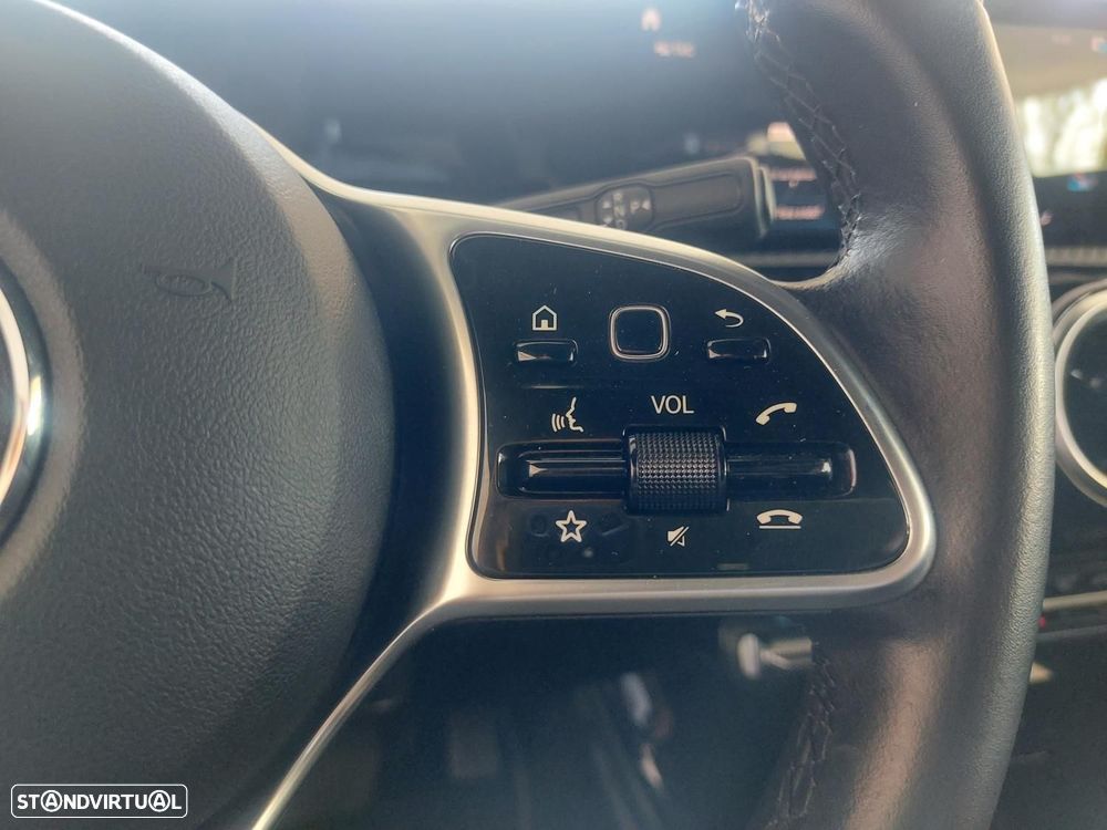 Mercedes-Benz A 250 e Style Plus - 19