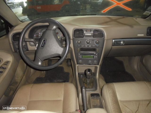 Carro MOT: D4192T3 CXVEL: M56L2 VOLVO  V40 1 FASE 2  2004 1.9D 115CV 5P PRETO DIESEL - 7