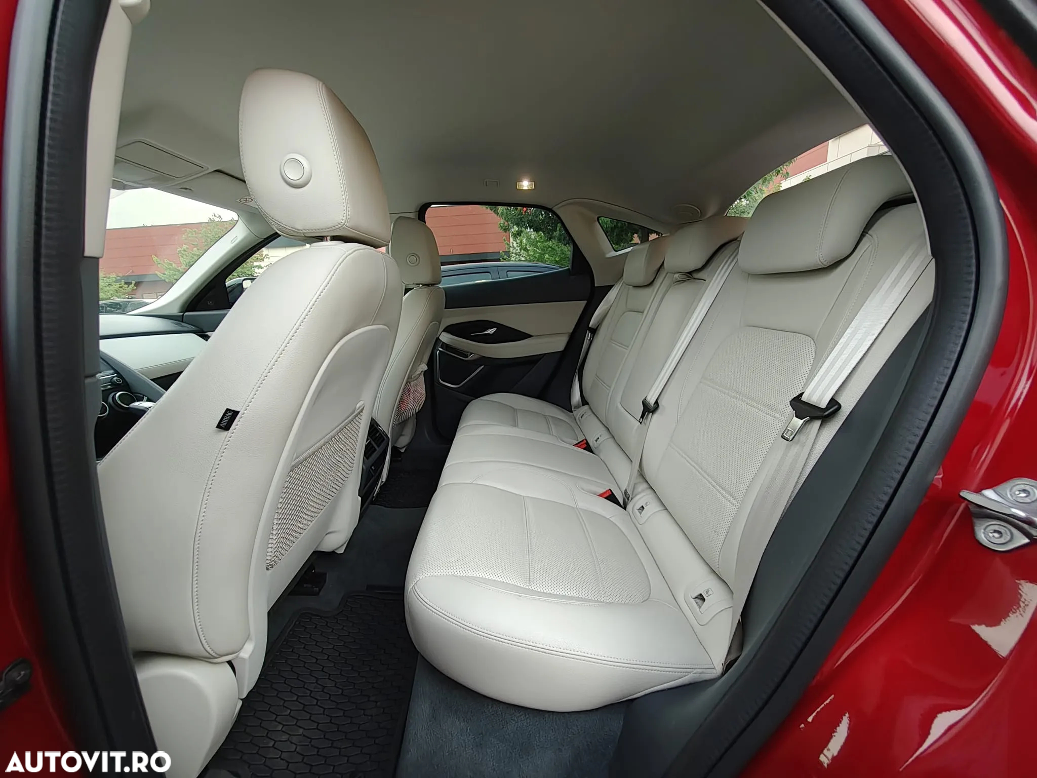 Jaguar E-Pace P200 AWD R-Dynamic SE - 14