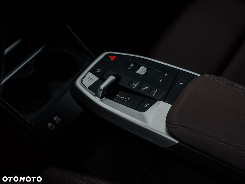 BMW Seria 2 218i - 9