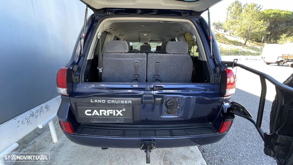 Toyota Land Cruiser VDJ 200 V8 4.5 D-4D - 27