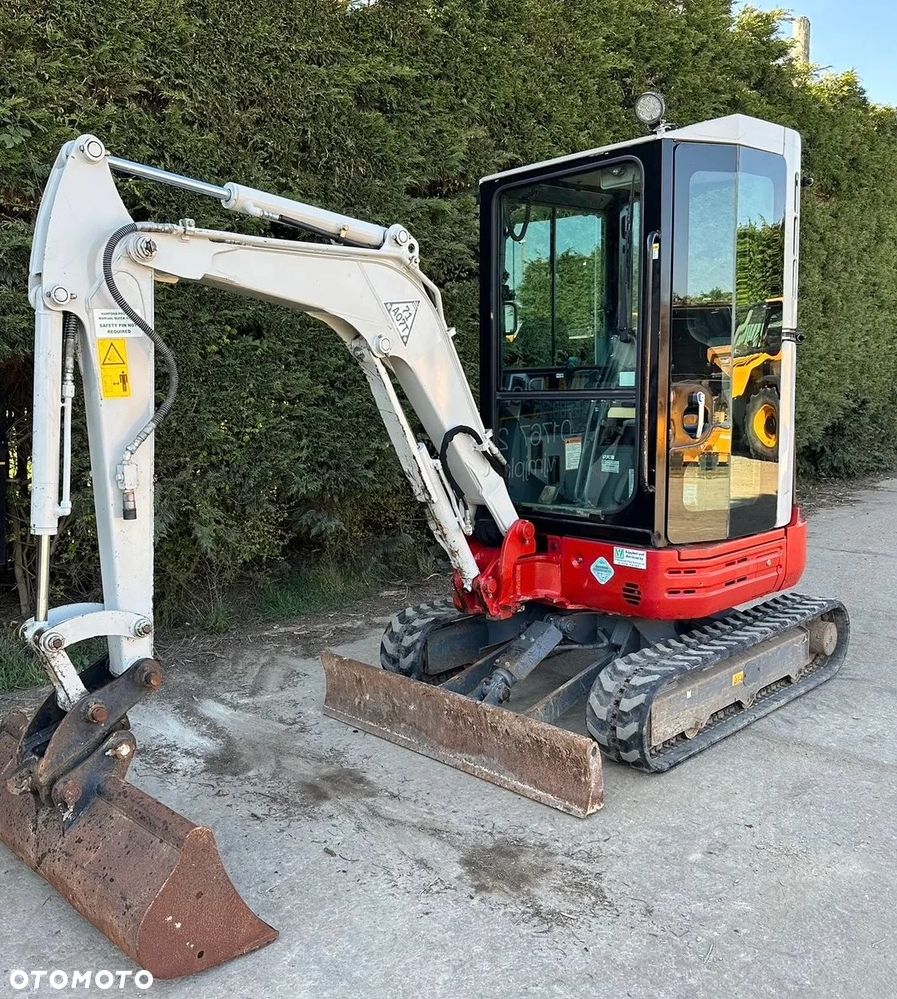 Używany Takeuchi 2016 - 104 550 PLN - Otomoto.pl