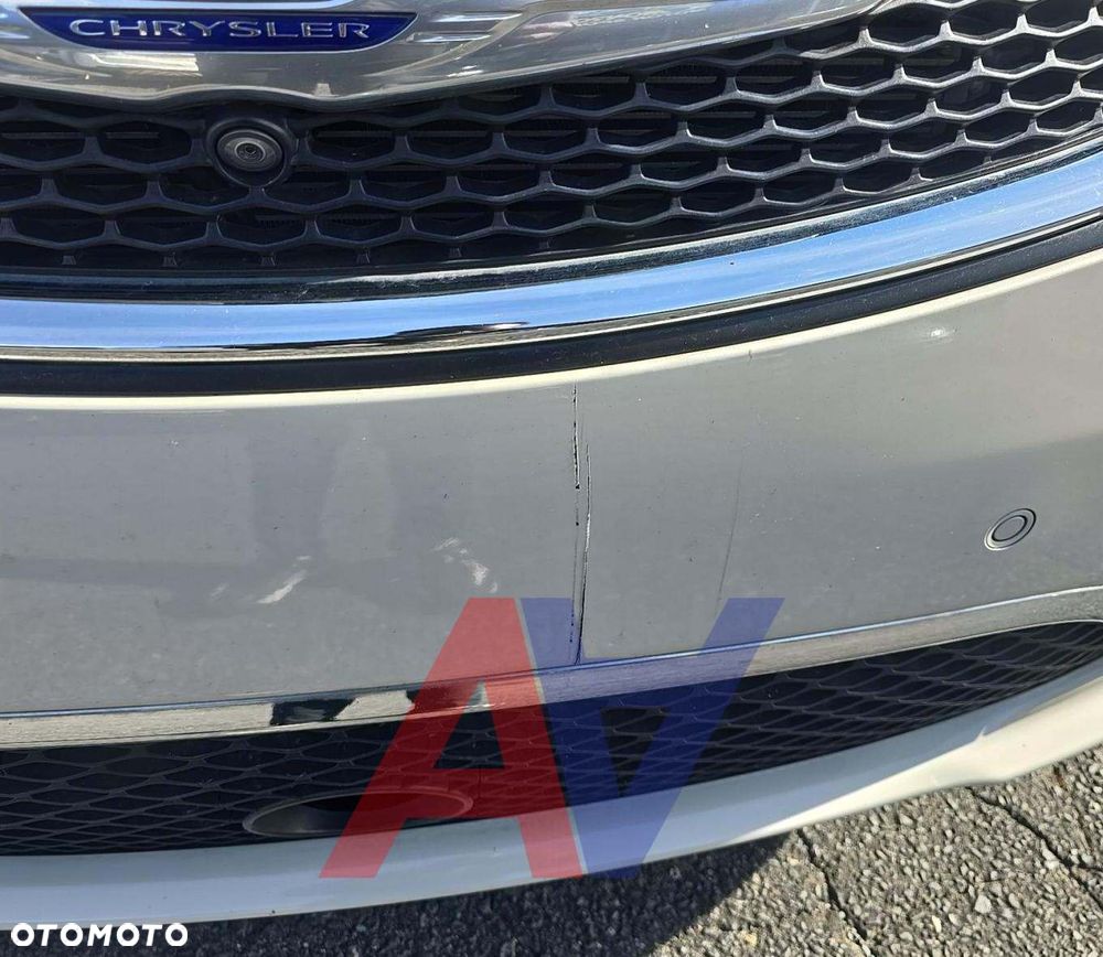 Chrysler Pacifica - 20