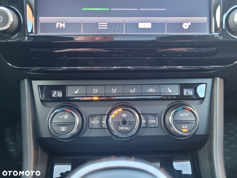 Skoda Superb 2.0 TDI Style - 18