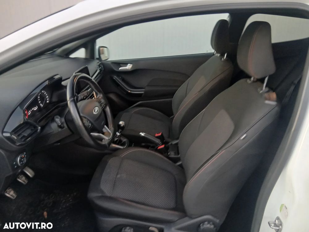 Ford Fiesta 1.0 EcoBoost Start-Stop ST-LINE - 9