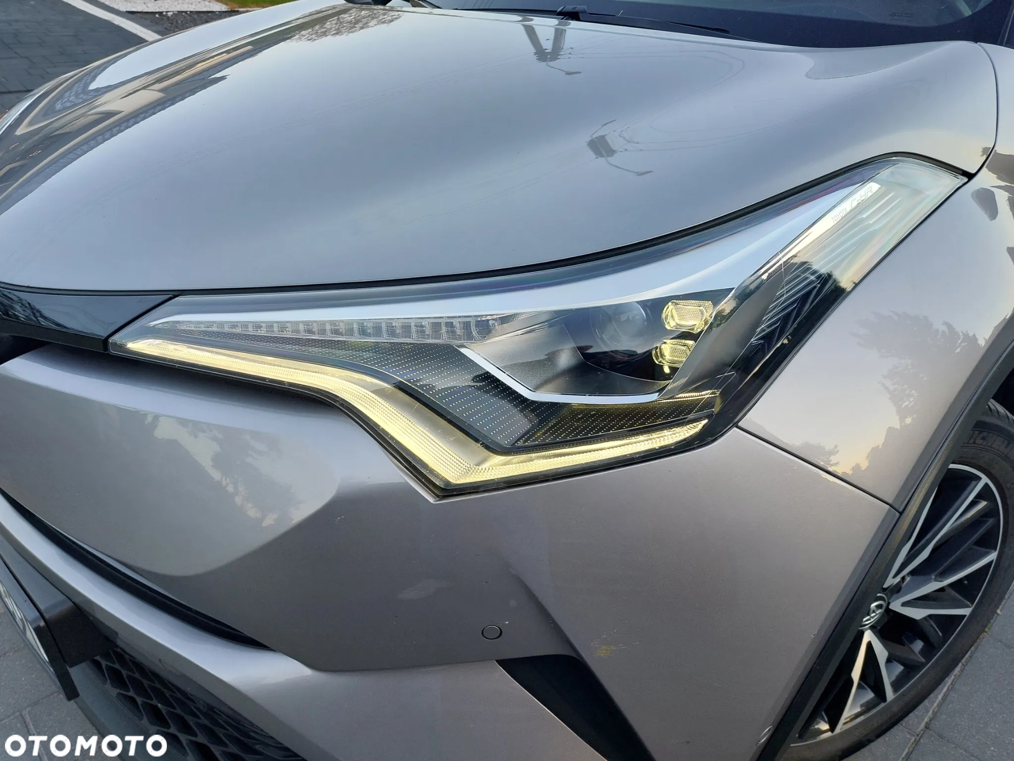 Toyota C-HR 1.8 Hybrid Prestige - 19