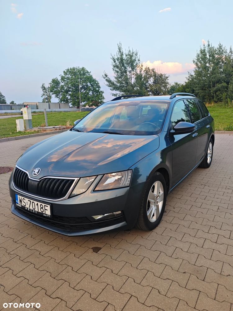 Skoda Octavia 2.0 TDI Ambition DSG - 2