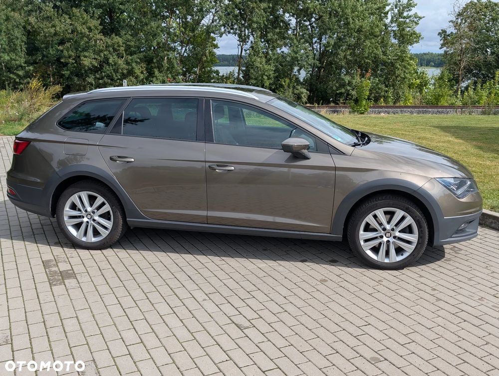 Seat Leon 2.0 TDI DPF Start&Stop DSG XCELLENCE - 3