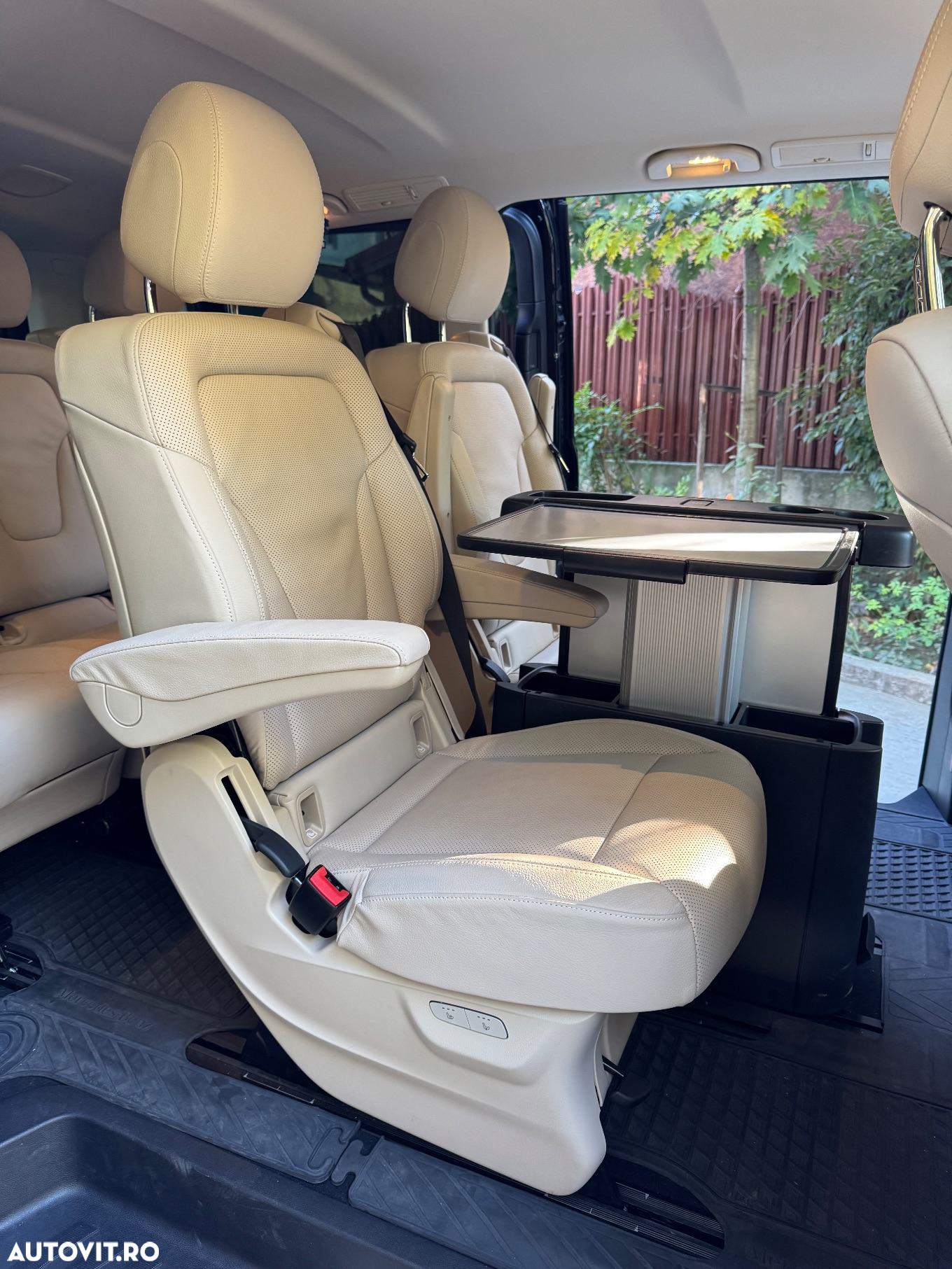 Mercedes-Benz V 250 d Combi Lung 190 CP AWD 9AT AVANTGARDE - 15