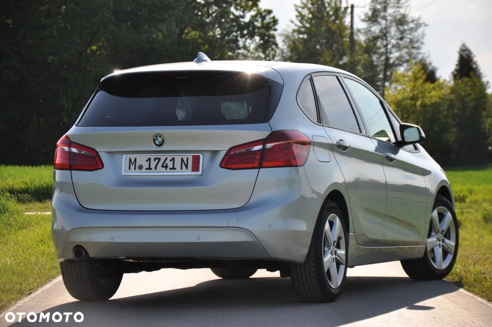 BMW Seria 2 218d Luxury Line - 11
