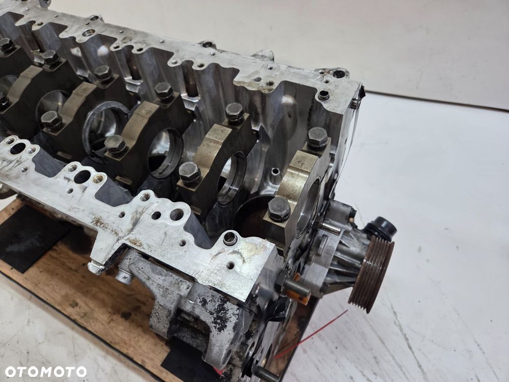 BLOK SILNIKA BMW E60 E61 306D3 M57 - 11