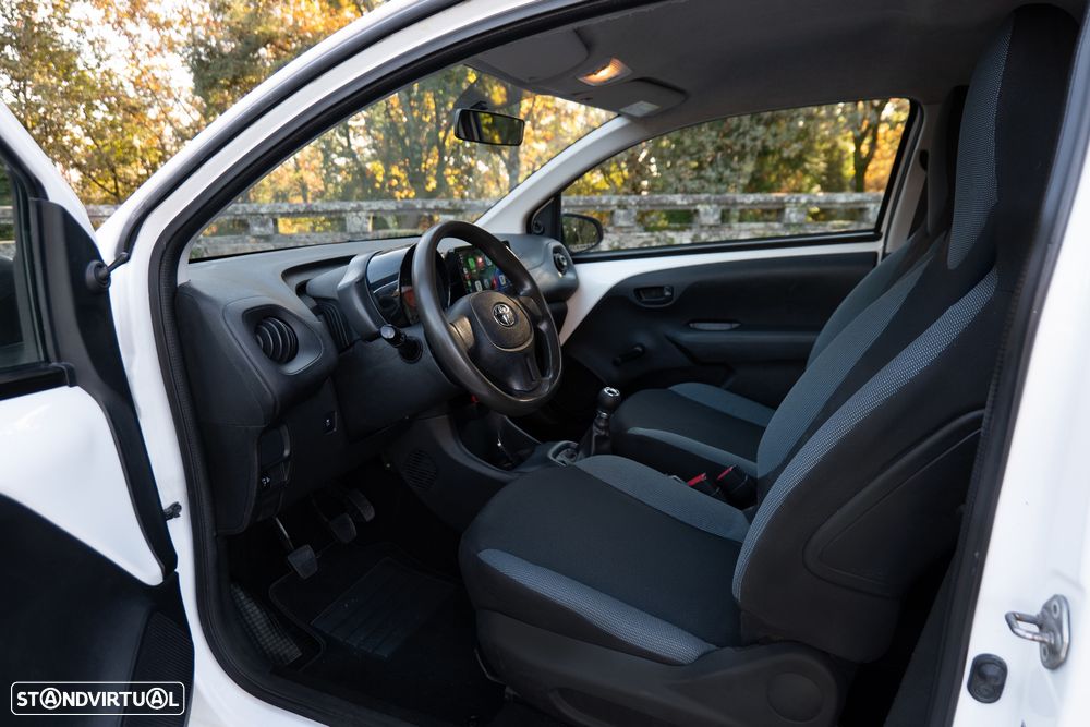 Toyota Aygo x-play Eco - 7