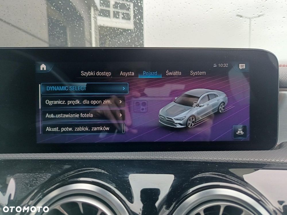 Mercedes-Benz CLA 220 4-Matic 7G-DCT - 40