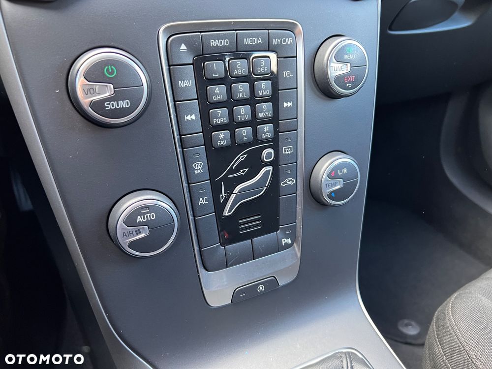 Volvo V40 D2 Kinetic - 38