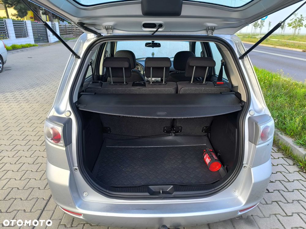 Mazda 2 - 6