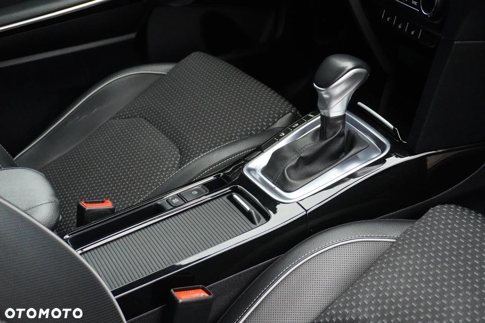 Kia Ceed 1.4 T-GDI DCT OPF Spirit - 31