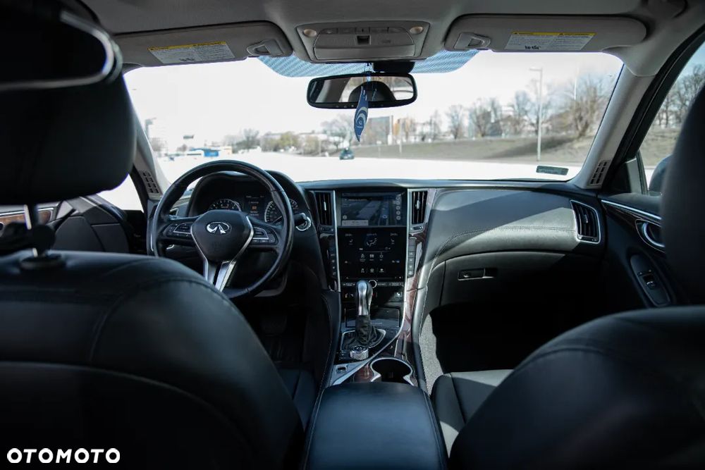 Infiniti Q50 - 8