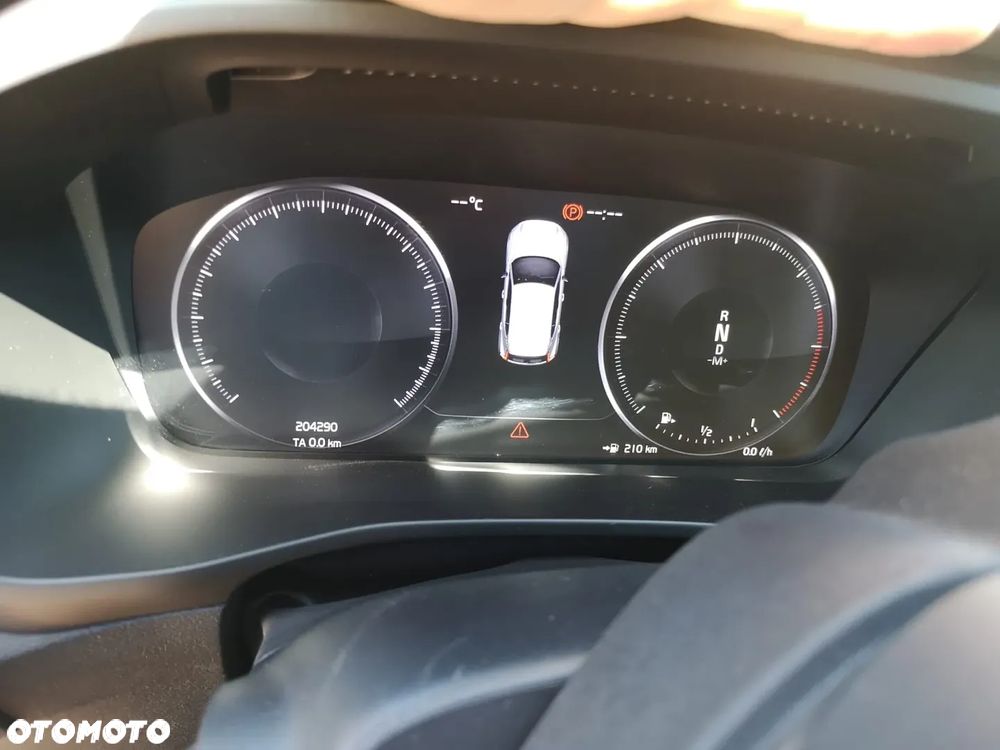 Volvo XC 40 D4 AWD Geartronic Momentum - 23