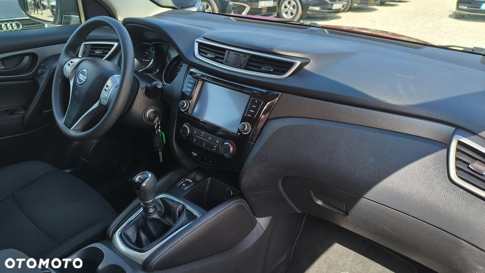 Nissan Qashqai 1.6 DIG-T N-Connecta - 37