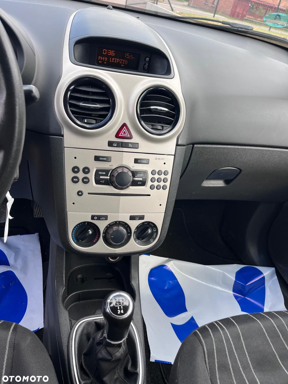 Opel Corsa 1.4 16V - 25