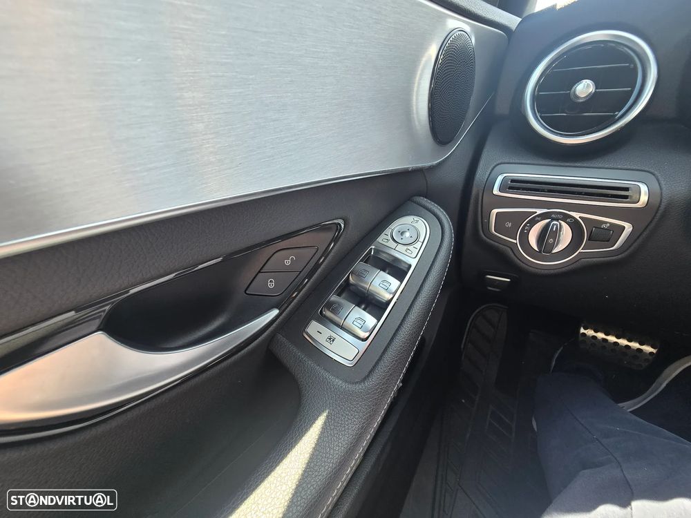 Mercedes-Benz C 300 de AMG Line - 23