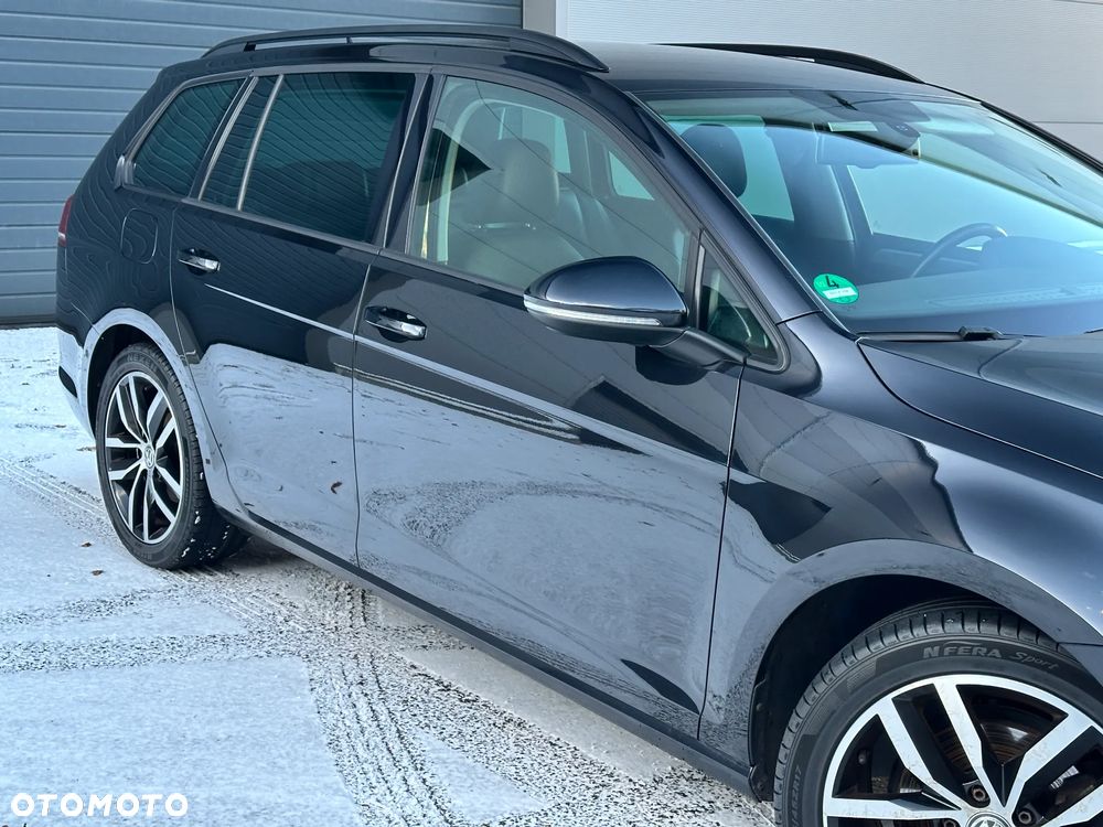 Volkswagen Golf 2.0 TDI (BlueMotion Technology) Comfortline - 4