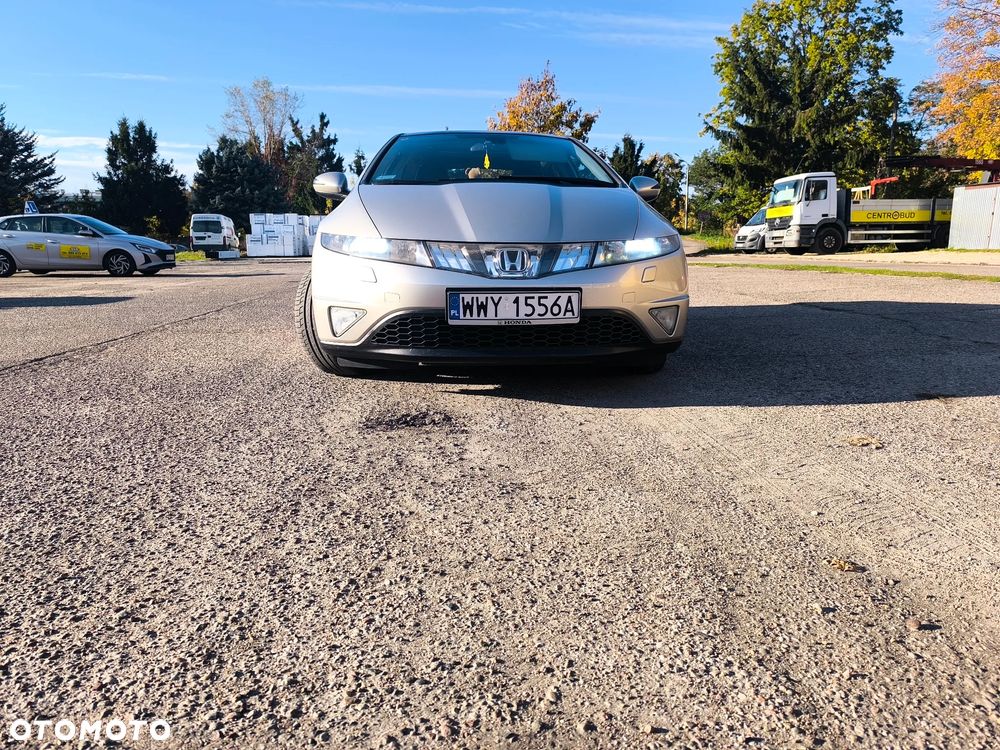 Honda Civic 1.8 Executive - 4